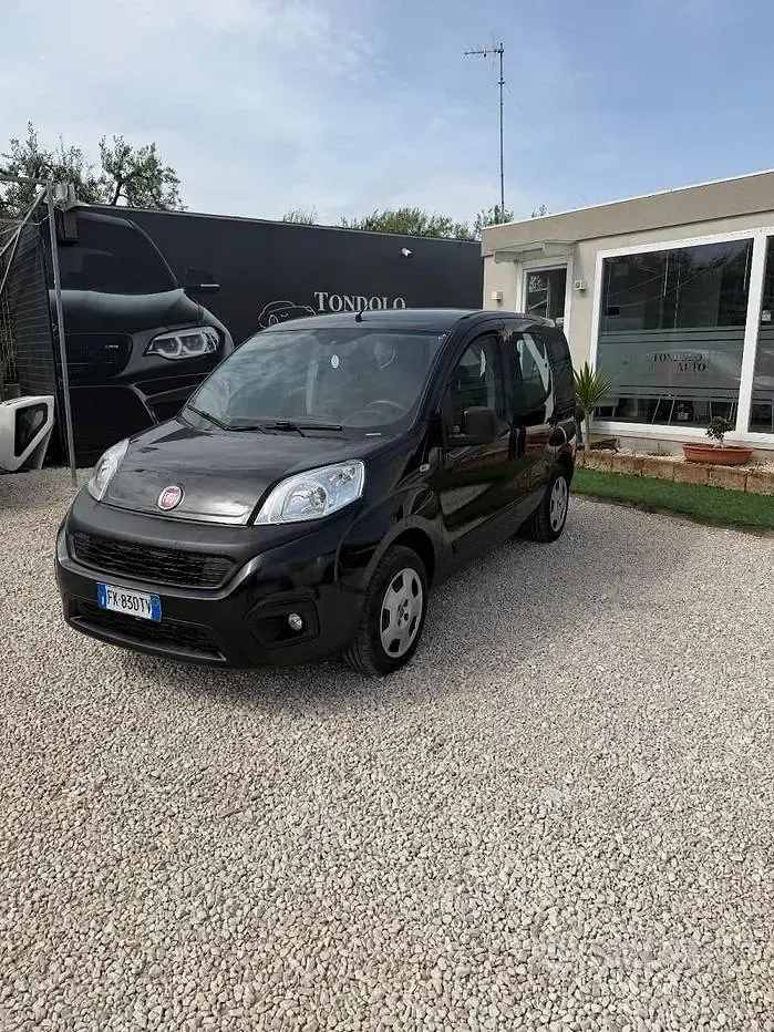 Usata Fiat Qubo Active 77 CV (56 kW) 2017 Nero Monovolume