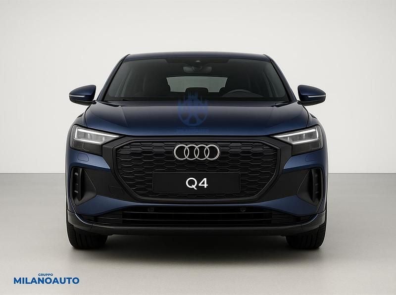 Usata Audi Q4 Sportback e-tron Ambiente 125 kW (170 CV) 2025 Blu SUV