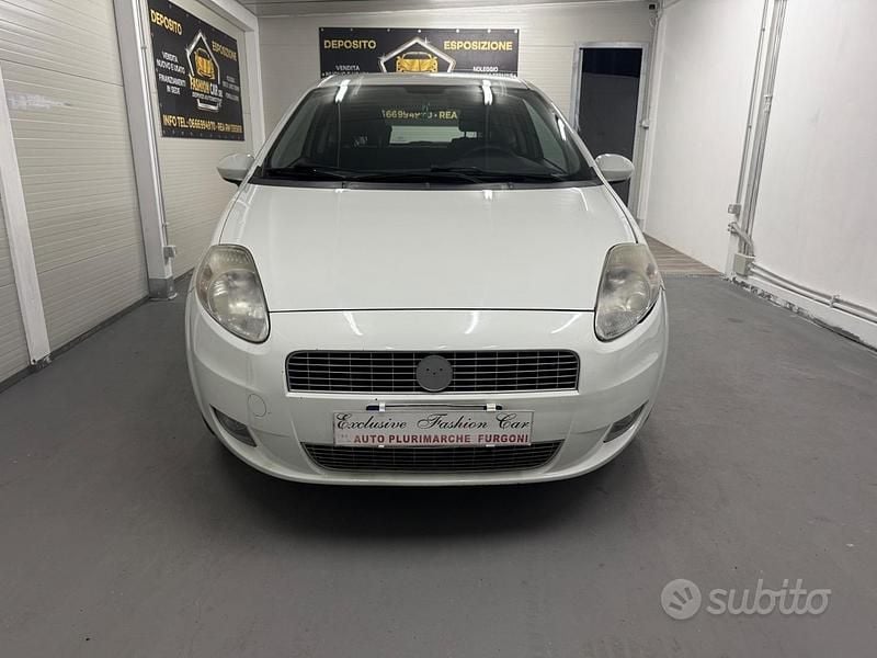 Bianco Usata 2011 Fiat Punto Evo S Due volumi | 2990 € (Buon prezzo) - Immagine 1/4