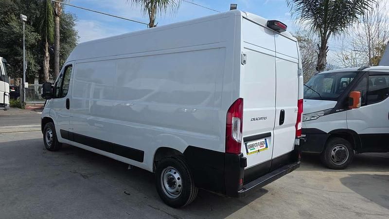 Usata Fiat Ducato 140 CV (102 kW) 2022 Bianco Furgone