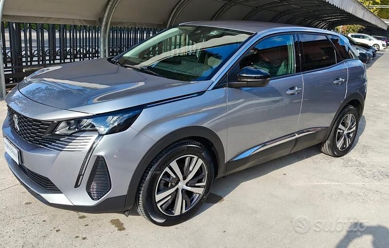 Usata Peugeot 3008 Allure 131 CV (96 kW) 2022 Argento Berlina