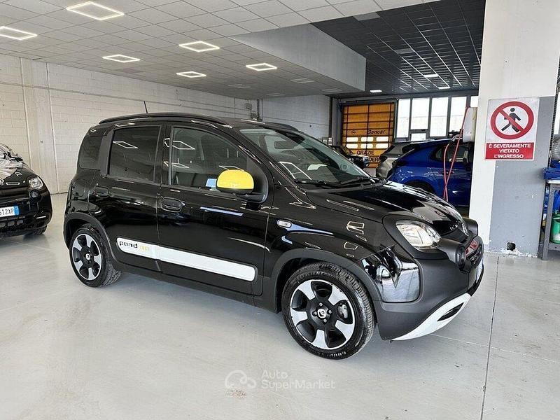 Usata Fiat Panda Icon 69 CV (50 kW) 2025 Nero Utilitaria