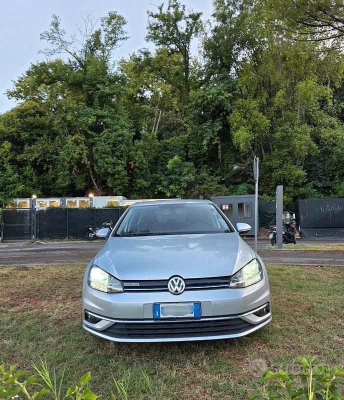 Usata VW Golf VIII 2020 Grigio Berlina