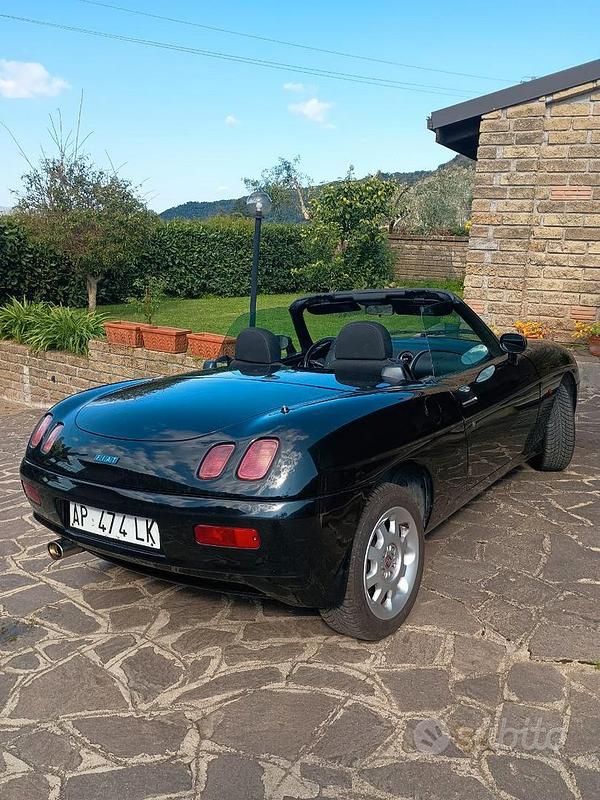 Usata Fiat Barchetta 130 CV (95 kW) 1997 Nero Cabrio