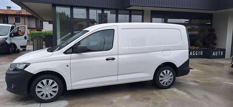 Usata VW Caddy Maxi Business 102 CV (75 kW) 2021 Bianco pastello Monovolume