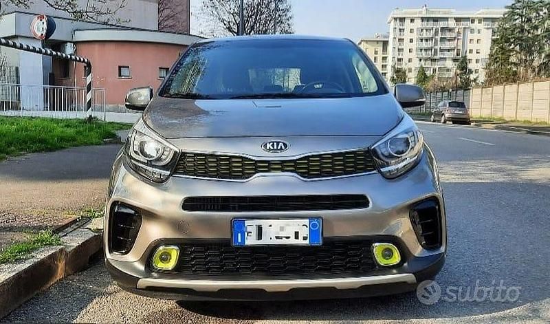 Usata Kia Picanto X-Line 101 CV (74 kW) 2019 Utilitaria