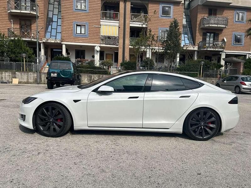 Usata Tesla Model S 135 kW (184 CV) 2018 Bianco Utilitaria
