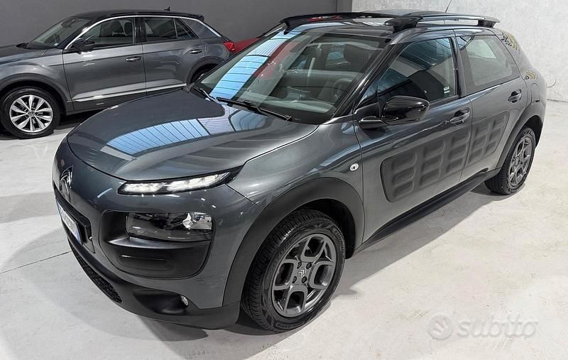 Usata Citroën C4 99 CV (72 kW) 2017 Grigio SUV