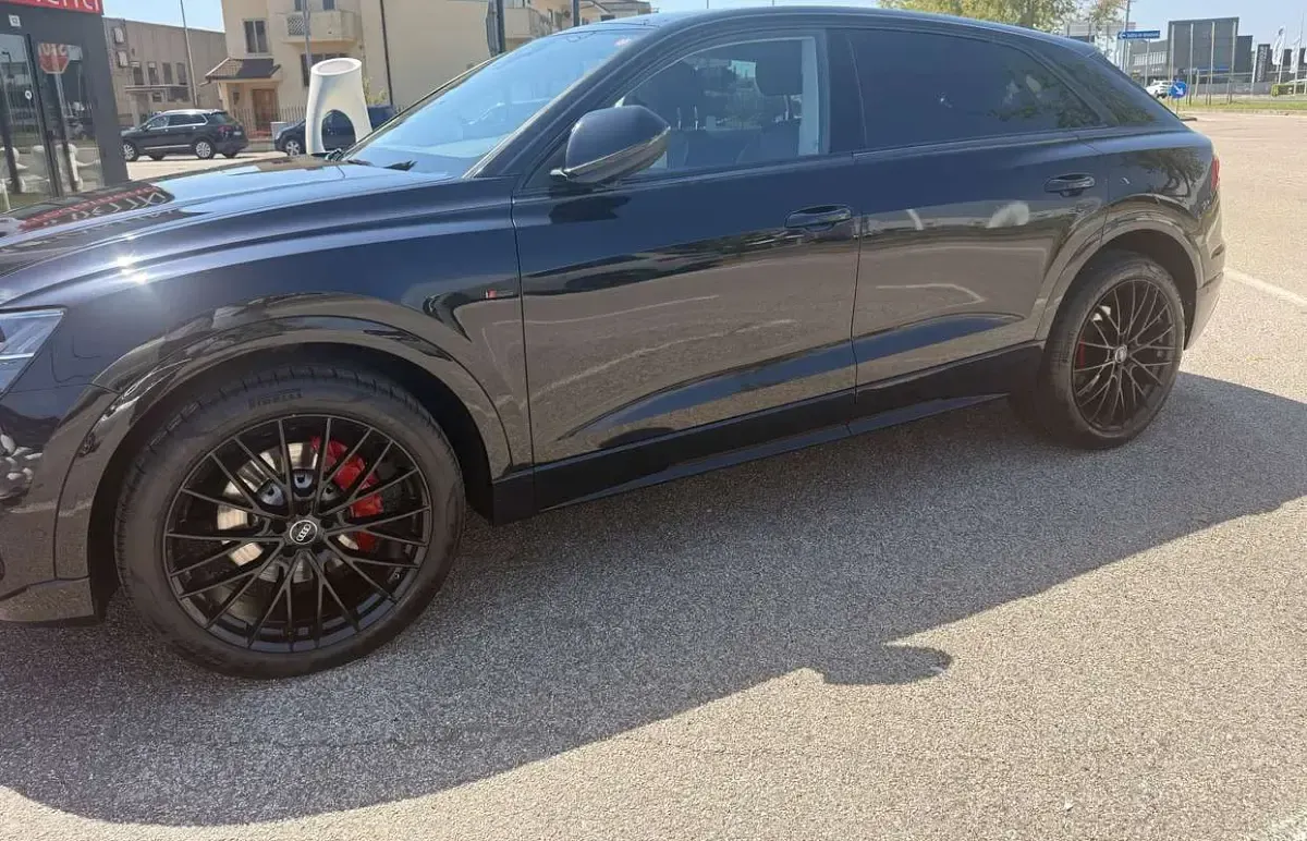 Usata Audi Q8 Sport 286 CV (210 kW) 2020 SUV