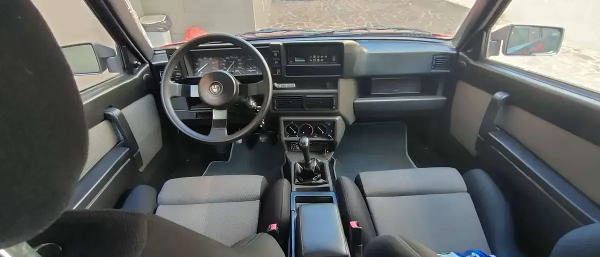 Usata Alfa Romeo 75 Quadrifoglio Verde 156 CV (114 kW) 1986 Berlina