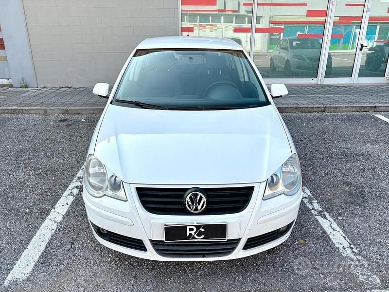 Usata VW Polo Comfortline 69 CV (50 kW) 2009 Bianco Utilitaria