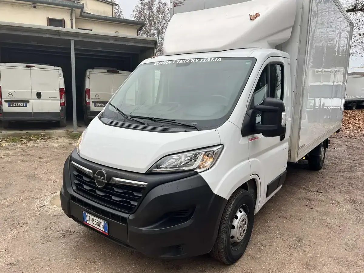 Usata Opel Movano 143 CV (105 kW) 2024 Other Furgone