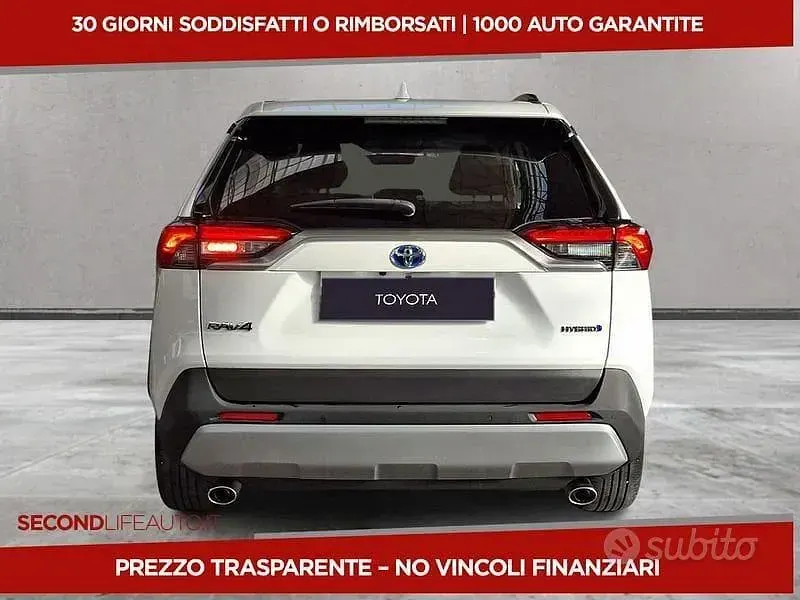 Usata Toyota RAV4 Hybrid 178 CV (130 kW) 2022 Bianco SUV