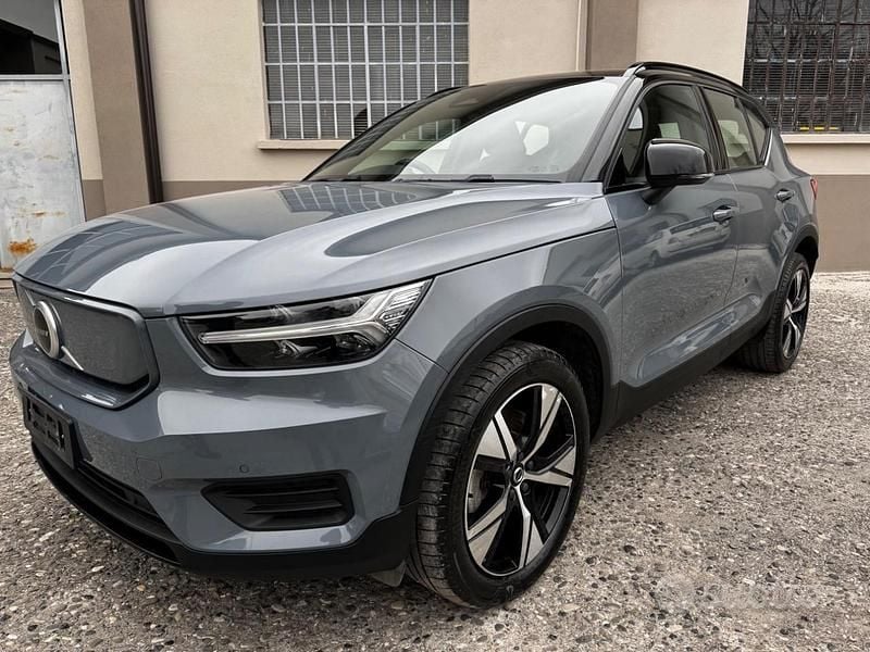 Usata Volvo XC40 Single Motor 169 kW (231 CV) 2022 Grigio SUV