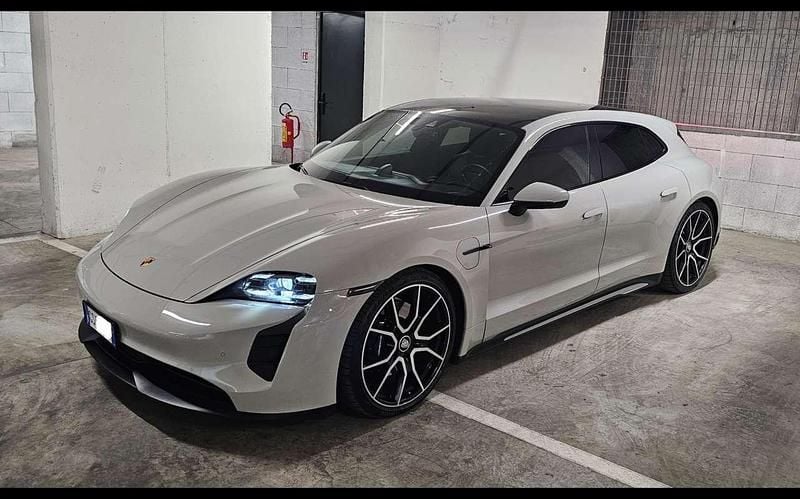 Grigio Usata 2023 Porsche Taycan Sport Turismo Station wagon | 75.000 € (Buon prezzo) - Immagine 1/4