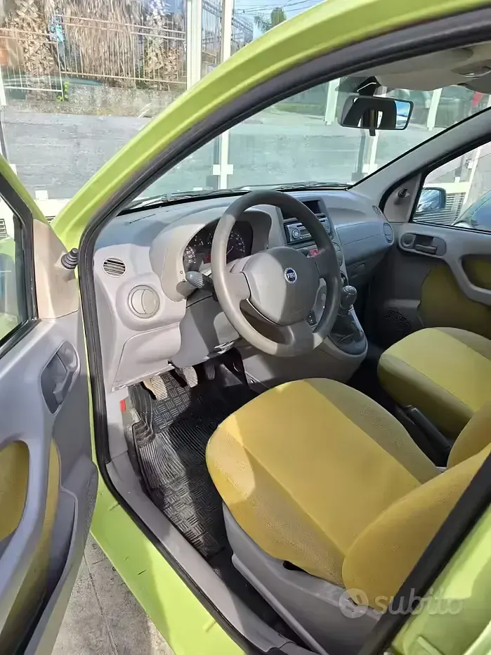 Usata Fiat Panda Dynamic 60 CV (44 kW) 2006 Giallo Utilitaria