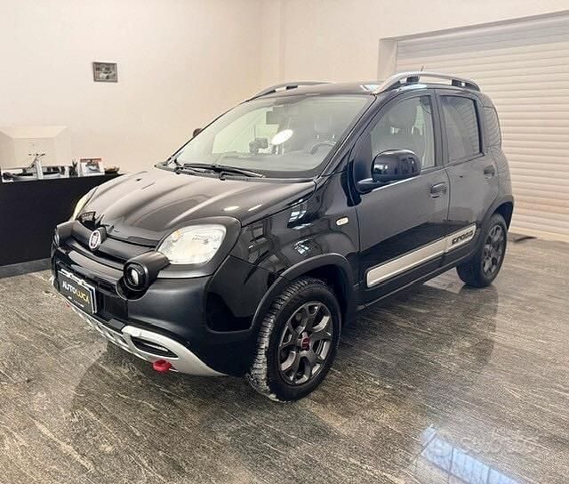 Nero Usata 2015 Fiat Panda Cross Cross Due volumi | 13.900 € (Buon prezzo) - Immagine 1/4