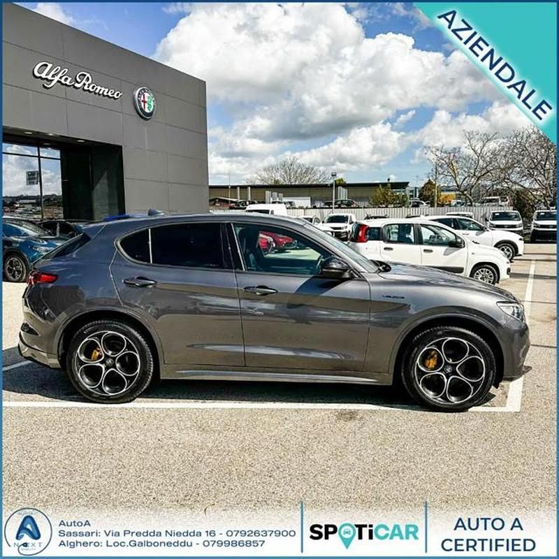 Second-hand Alfa Romeo Stelvio Veloce 210 CP (154 kW) 2021 Gri SUV