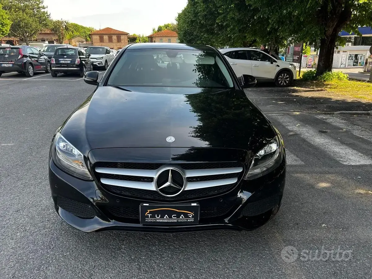 Usata Mercedes C180 Executive 116 CV (85 kW) 2017 Nero Berlina