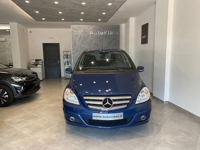 Usata Mercedes B180 Executive 116 CV (85 kW) 2011 Blu/azzurro Monovolume