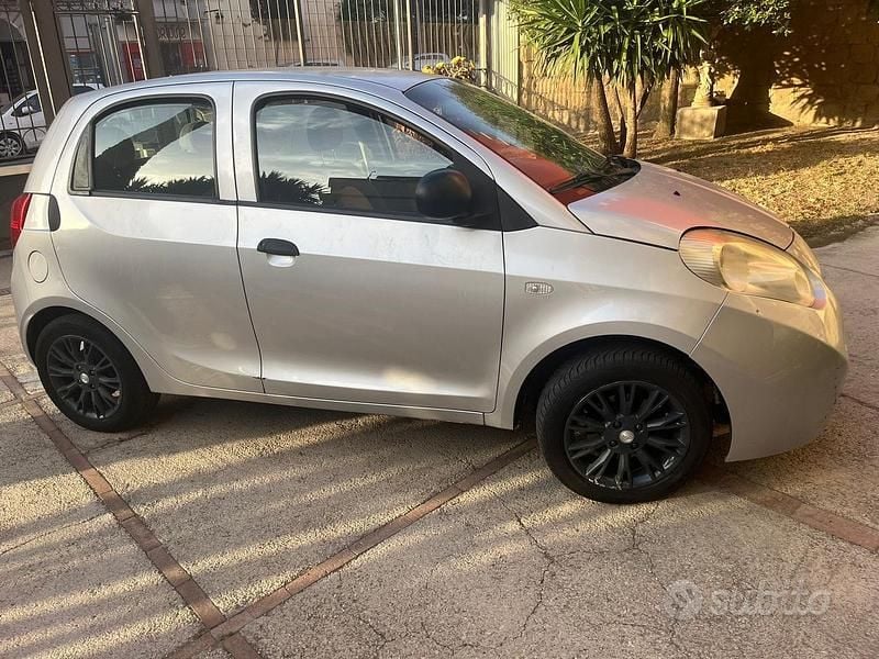 Usata DR DR1 83 CV (61 kW) 2010 Utilitaria