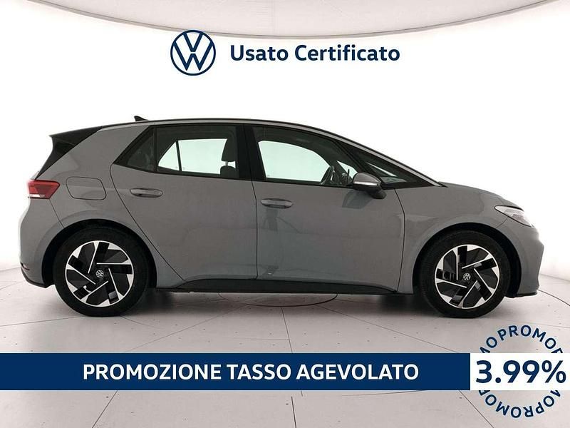 Usata VW ID.3 Pro Performance 150 kW (204 CV) 2024 Moonstone grey nero Utilitaria