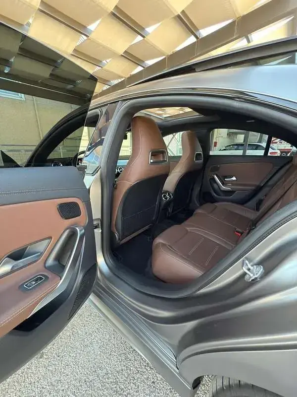 Usata Mercedes CLA200 Premium 163 CV (119 kW) 2019 Grigio Coupé