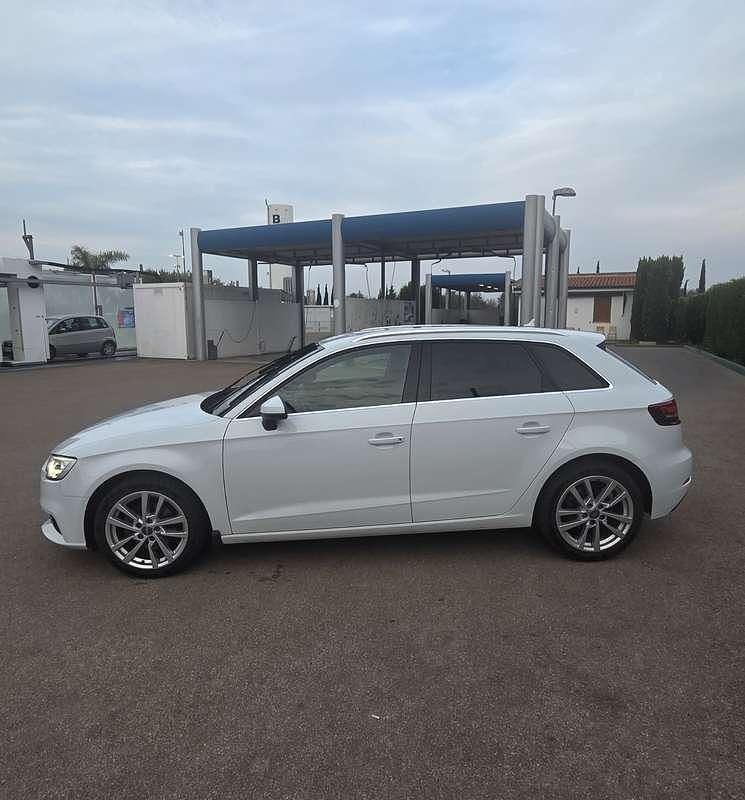 Usata Audi A3 Design 110 CV (80 kW) 2016 Bianco Berlina
