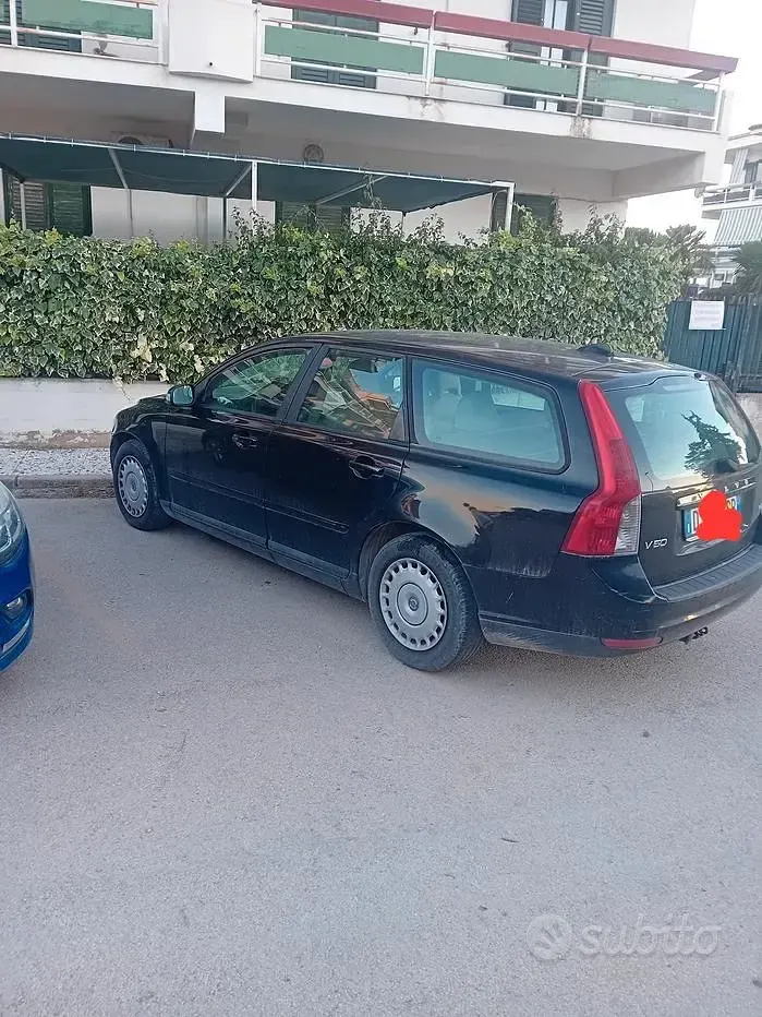 Usata Volvo V50 109 CV (80 kW) 2008 Nero Station wagon