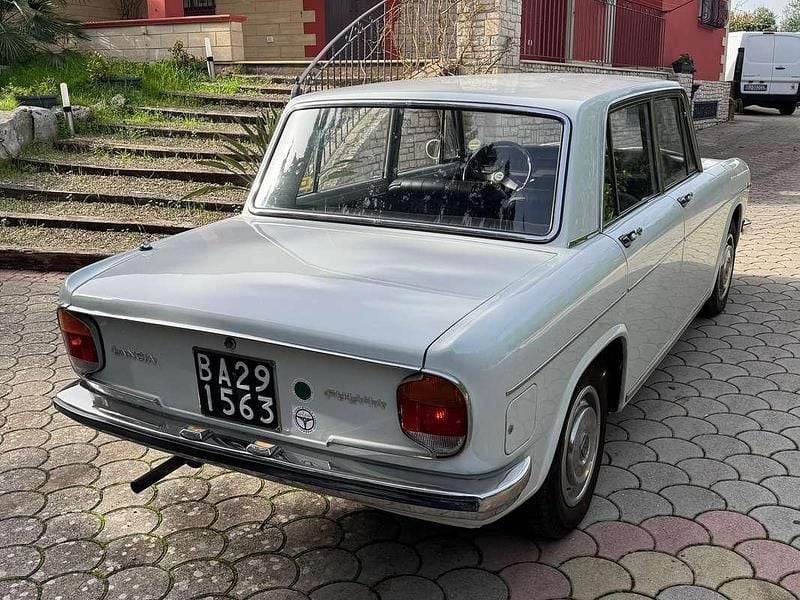 Usata Lancia Fulvia 86 CV (63 kW) 1971 Bianco Berlina