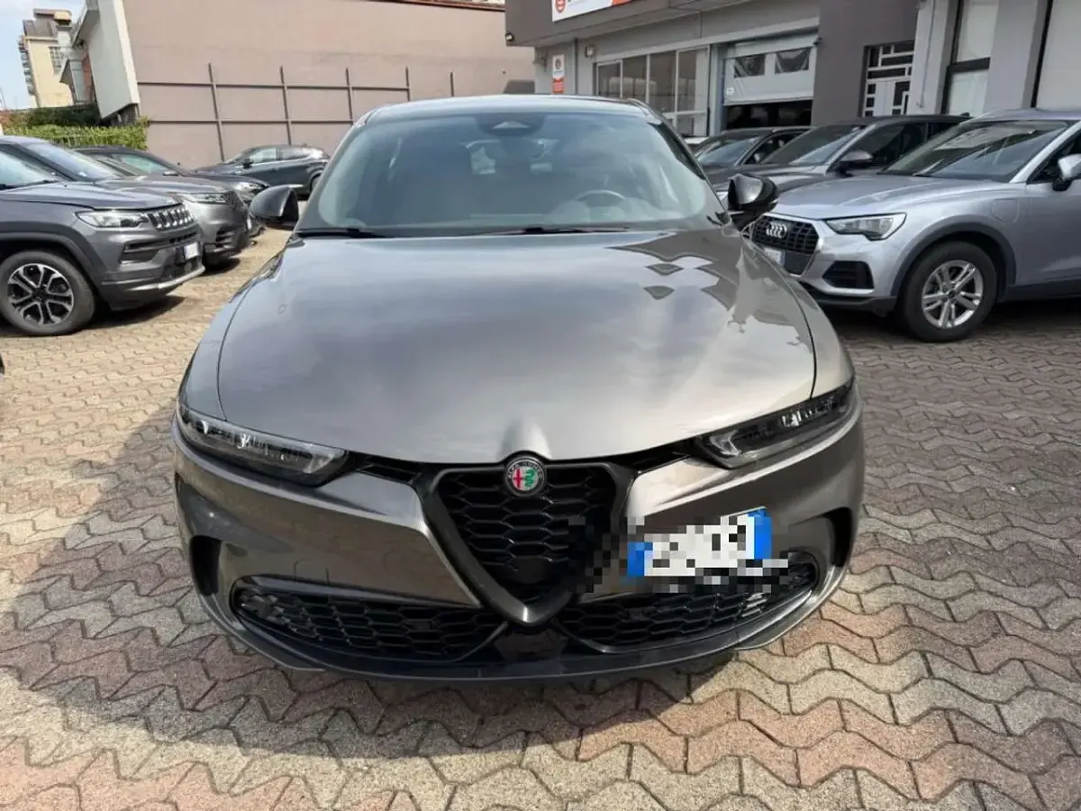 Usata Alfa Romeo Tonale Sprint 131 CV (96 kW) 2023 Grigio scuro SUV