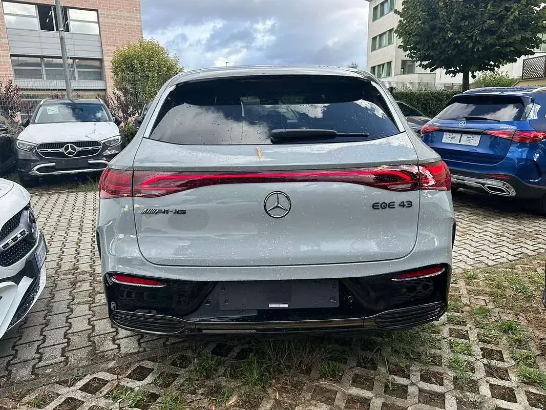 Usata Mercedes EQE AMG 43 Premium Plus 135 kW (184 CV) 2024 SUV