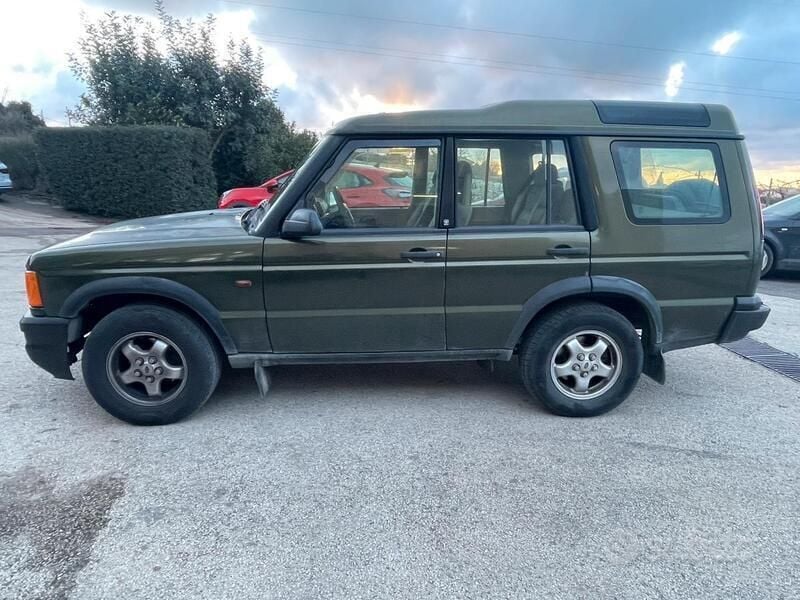 Usata 1999 Land Rover Discovery 2 SUV | 5999 € (Buon prezzo) - Immagine 1/4