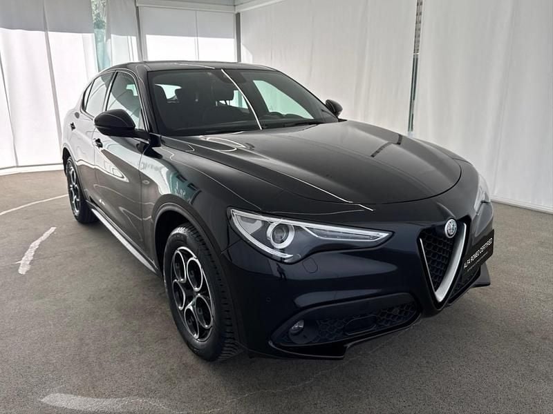 Usata Alfa Romeo Stelvio Business 190 CV (139 kW) 2022 Nero SUV