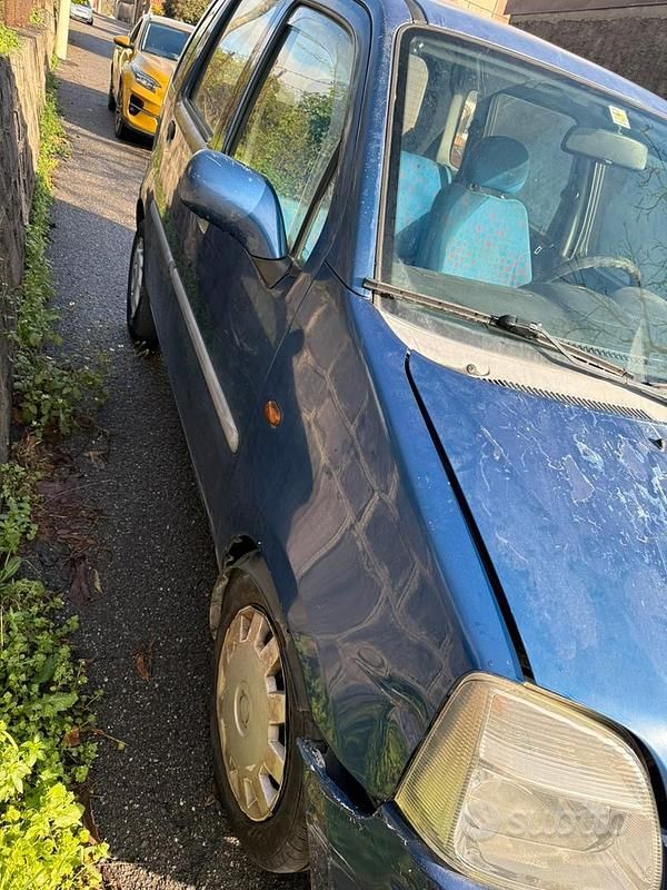 Usata Opel Agila 75 CV (55 kW) 2002 Blu Monovolume