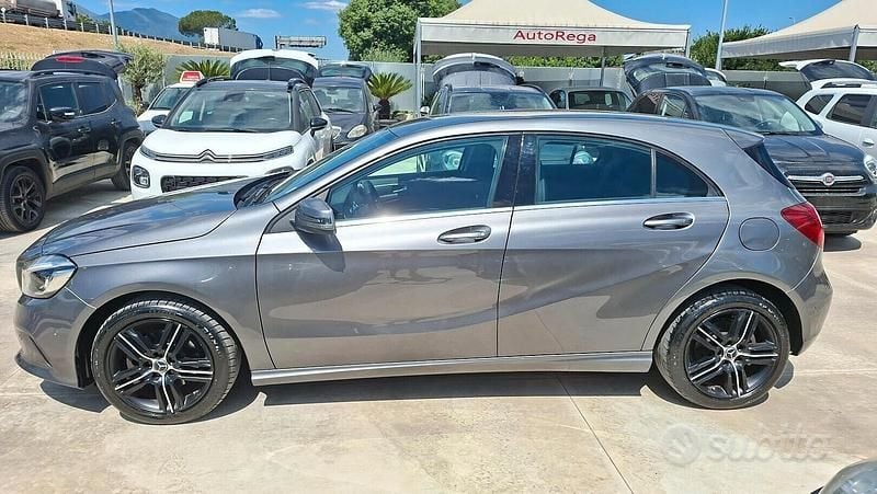 Usata Mercedes A200 Premium 136 CV (100 kW) 2016 Grigio Berlina