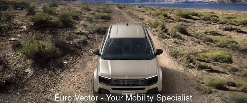 Nuova Jeep Avenger Longitude 101 CV (74 kW) 2025 Grigio SUV