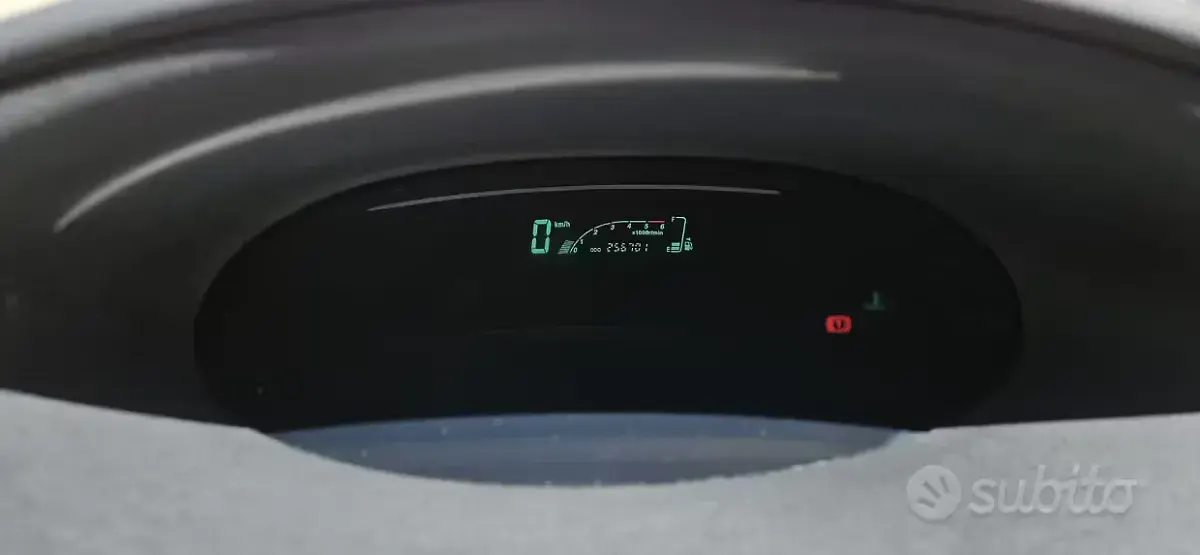 Usata Toyota Yaris 75 CV (55 kW) 2004 Berlina