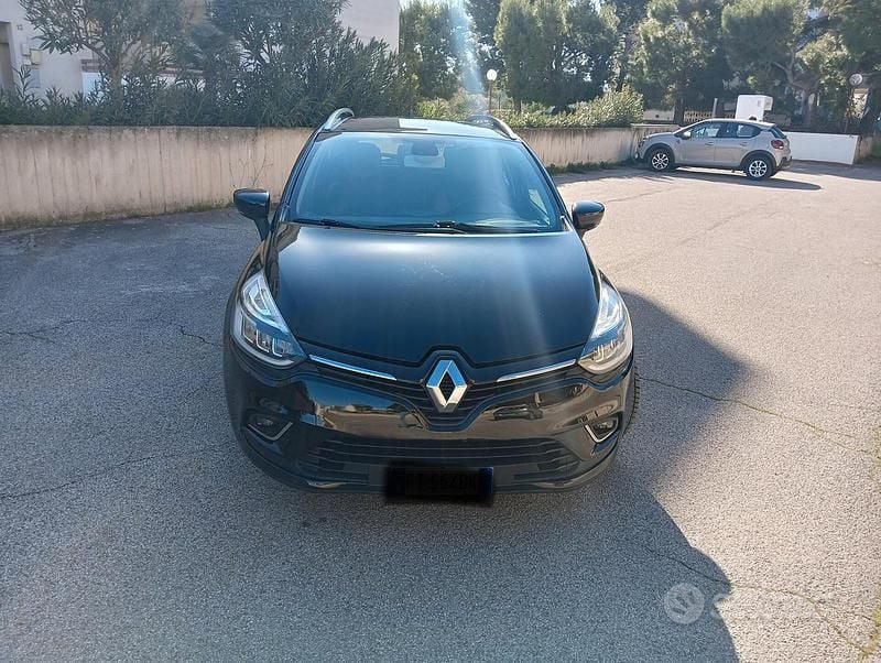 Usata Renault Clio GrandTour 75 CV (55 kW) 2018 Nero Station wagon