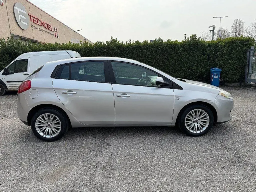 Usata Fiat Bravo Active 120 CV (88 kW) 2008 Grigio Utilitaria