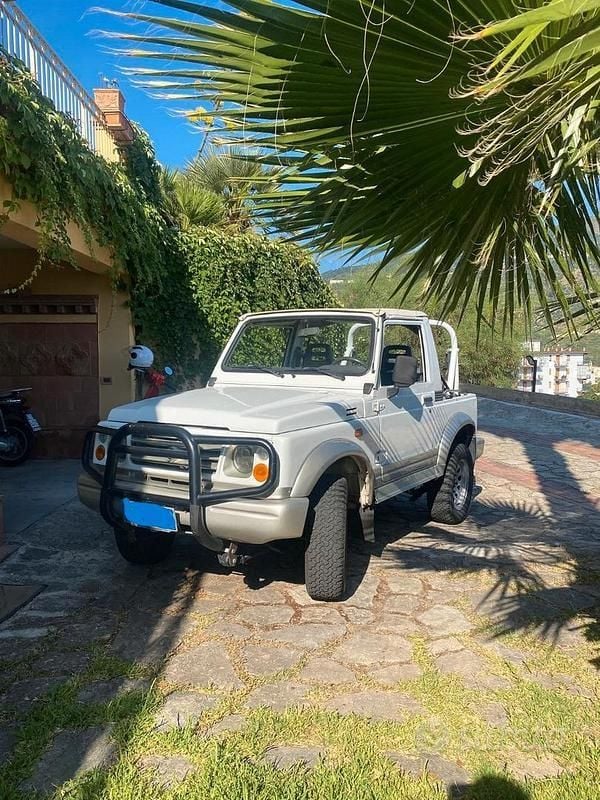 Usata Suzuki Samurai 69 CV (50 kW) 2000 Bianco SUV
