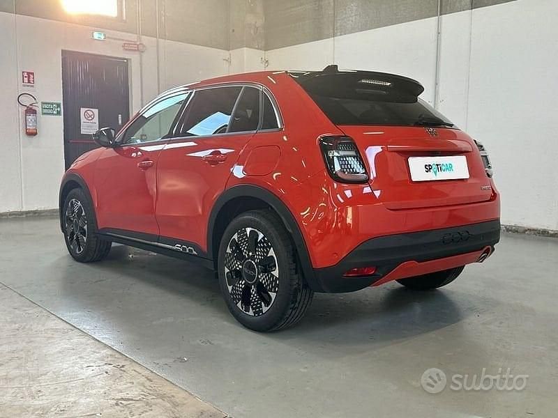 Usata Fiat 600 La Prima 101 CV (74 kW) 2024 Arancione SUV