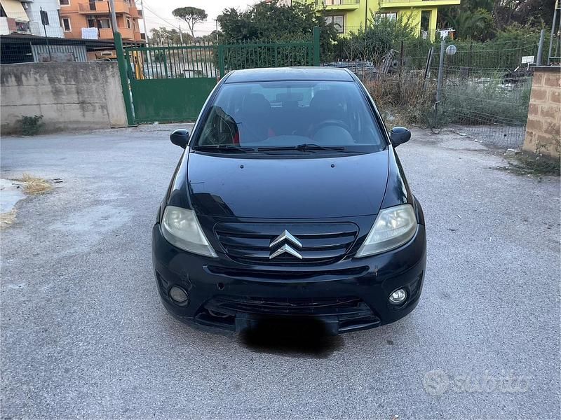 Usata 2009 Citroën C3 Due volumi | 2000 € (Buon prezzo) - Immagine 1/4