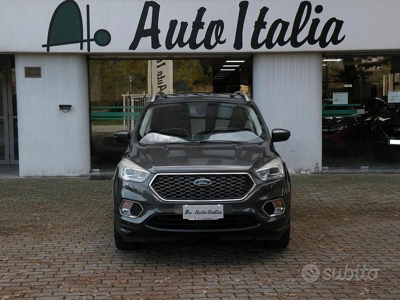 Usata Ford Kuga Vignale 180 CV (132 kW) 2018 Grigio SUV