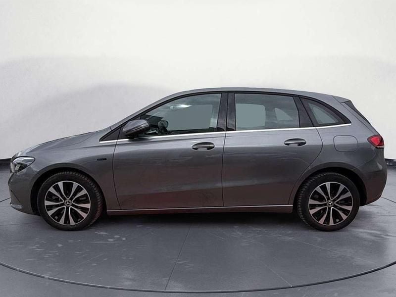 Usata Mercedes B250e Business 160 CV (117 kW) 2021 Grigio Monovolume