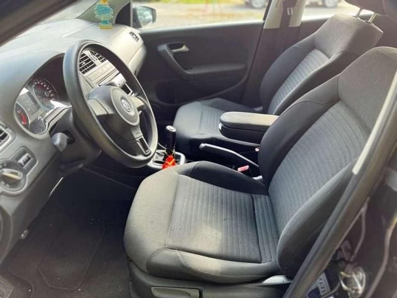 Usata VW Polo Comfortline 69 CV (50 kW) 2011 Grigio Berlina