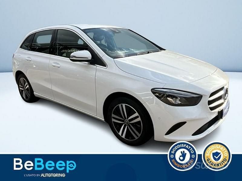 Usata Mercedes B250e 217 CV (159 kW) 2022 Bianco pastello Monovolume