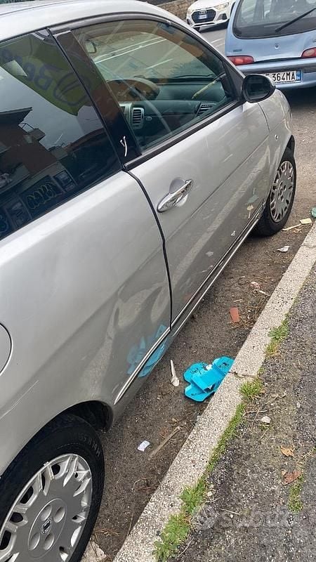 Usata Lancia Ypsilon 95 CV (69 kW) 2009 Grigio Utilitaria