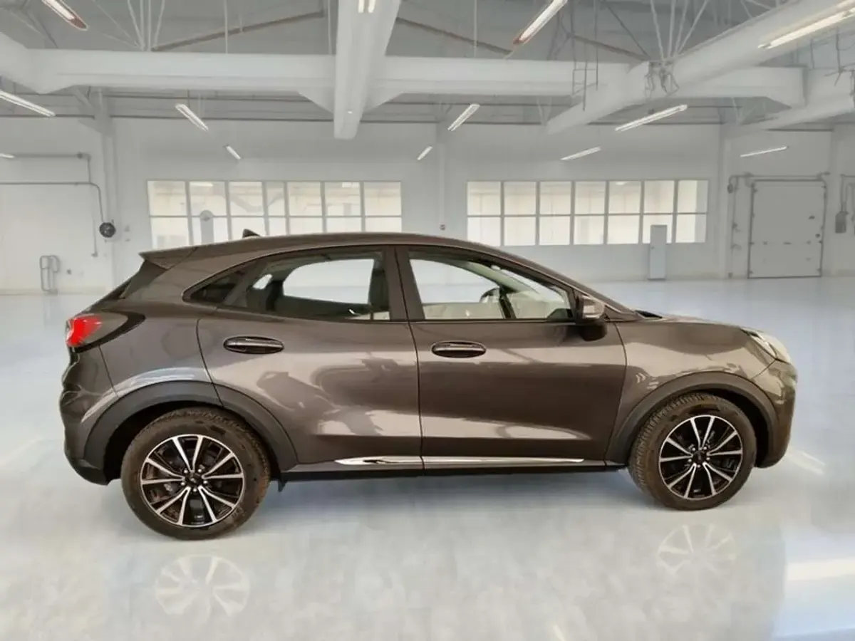Usata Ford Puma Titanium 125 CV (91 kW) 2022 Grigio SUV