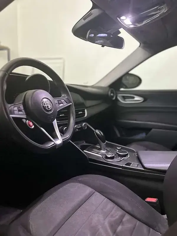 Usata Alfa Romeo Giulia Business 150 CV (110 kW) 2016 Berlina